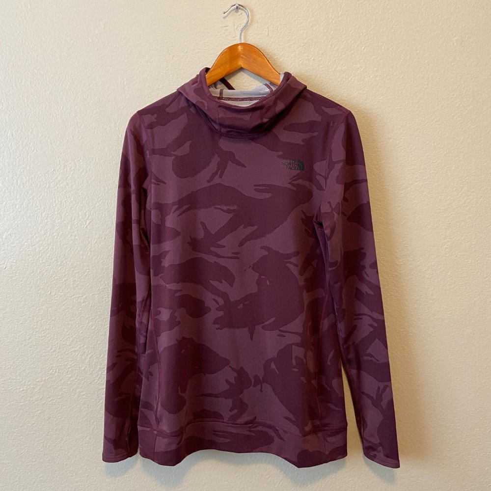 The North Face Womens Maroon Camouflage Long Sleeve Pullover Hoodie Size Medium